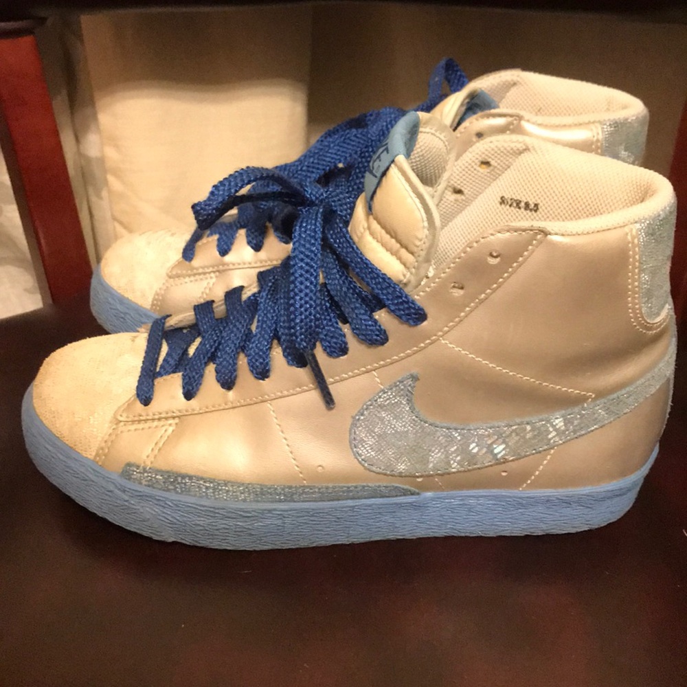 Nike Blazer Sneakers